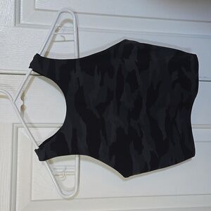 Athleta sports half tank camo top